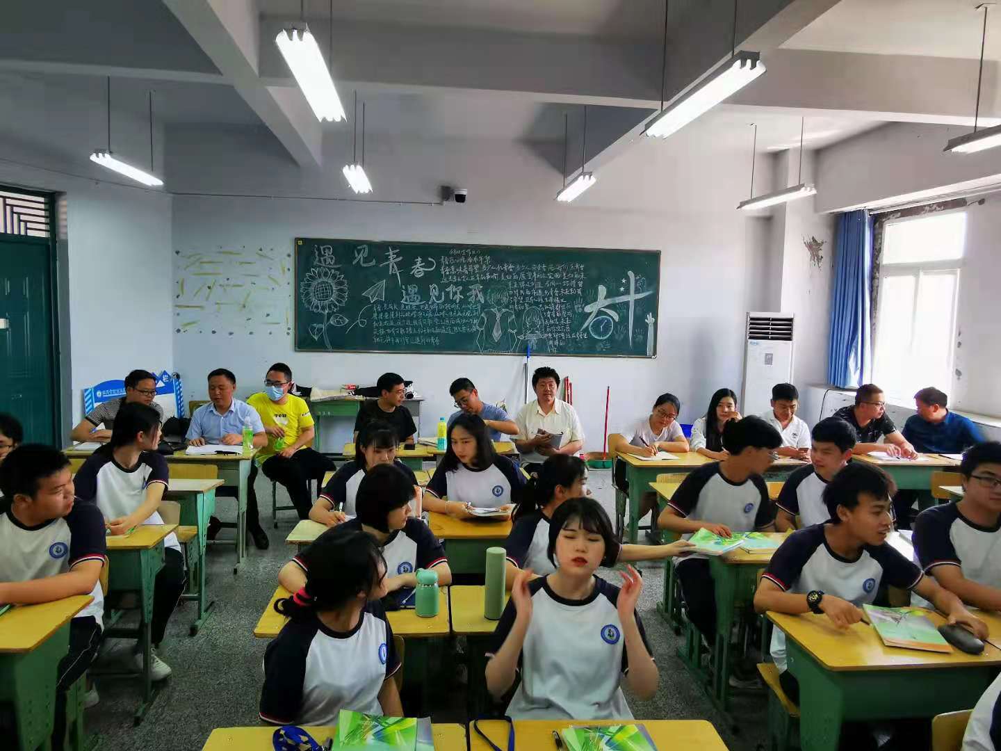 我校赴南充卫生学校考察交流