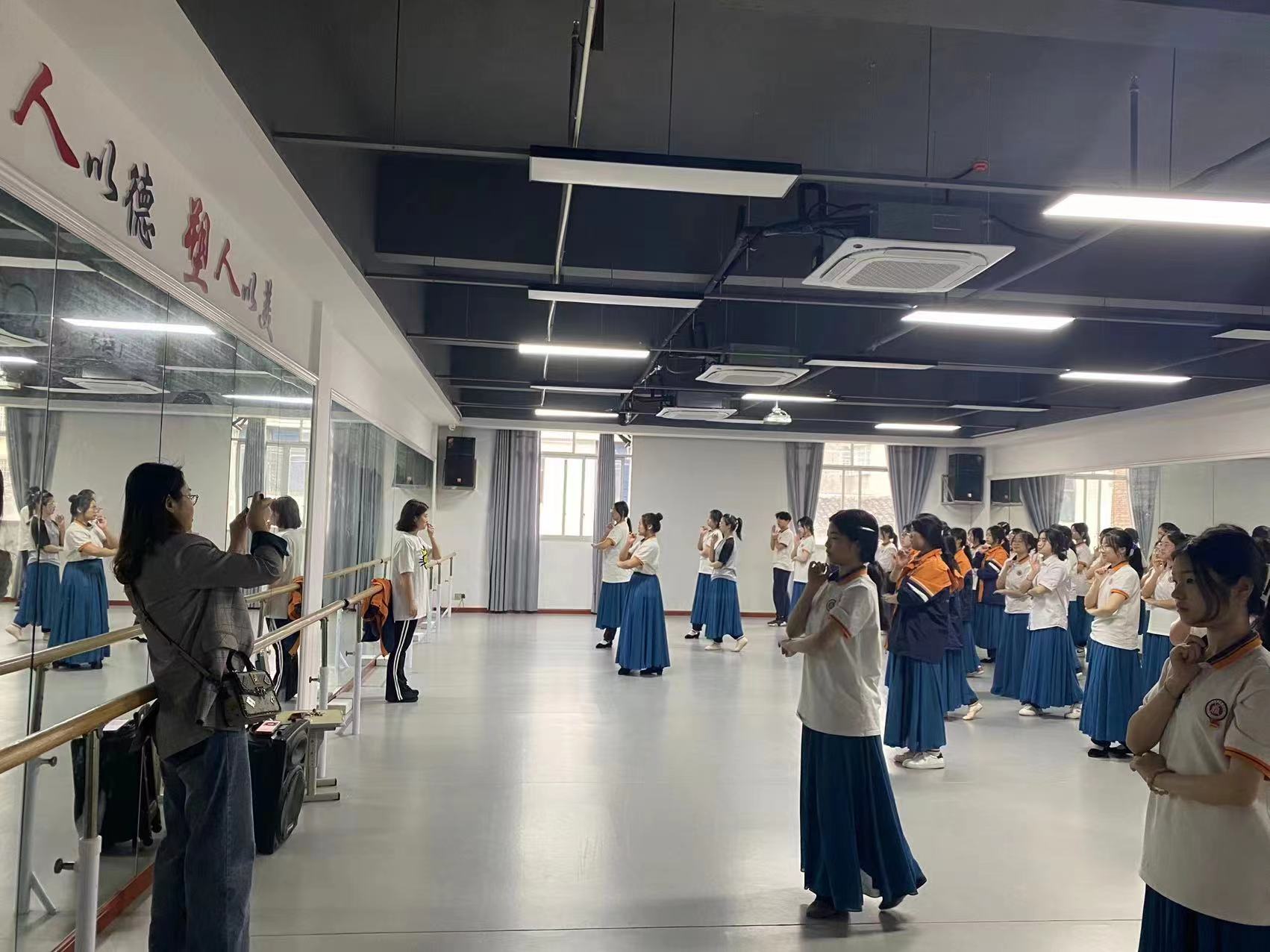 立足常规抓教学 深入检查提质量